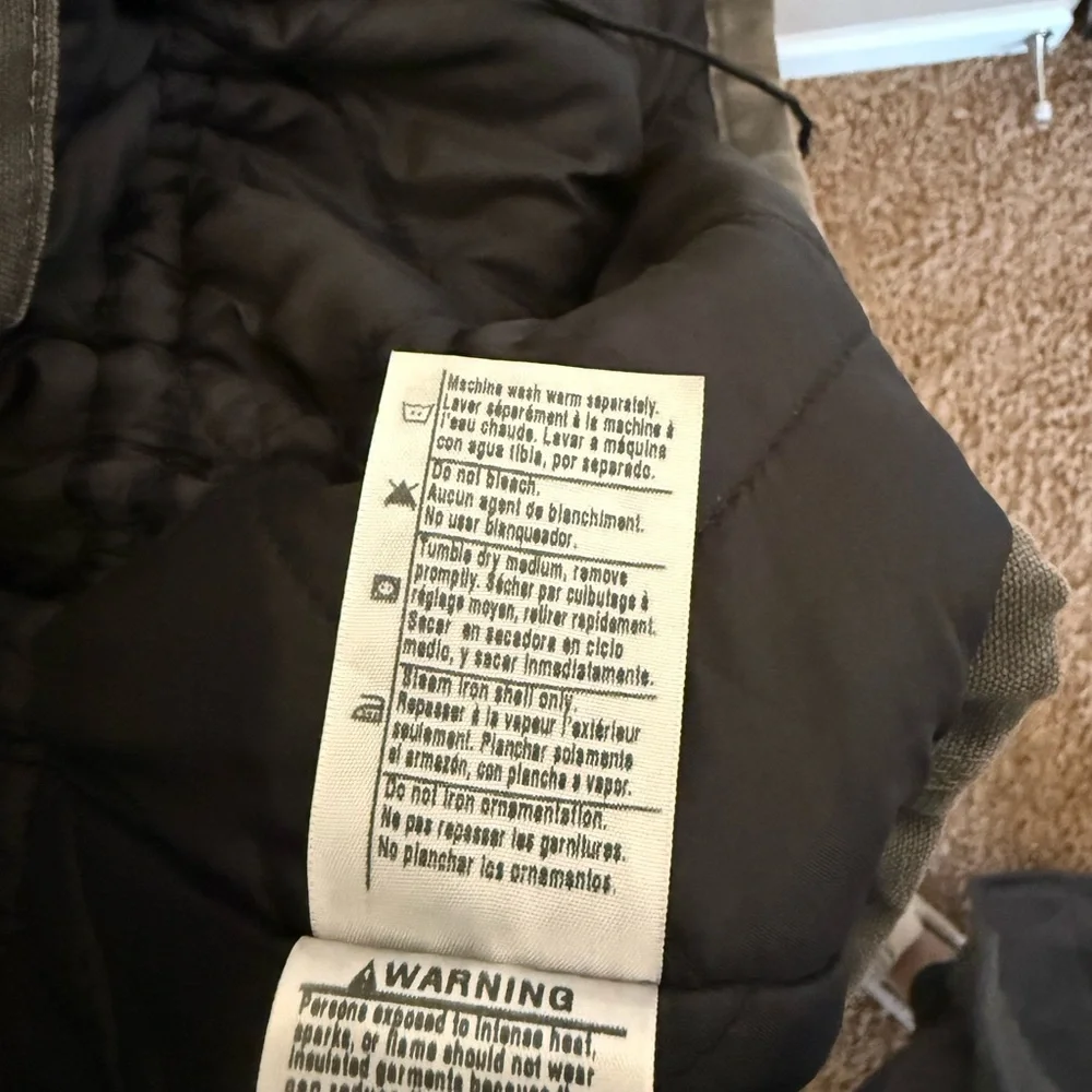 LIKE NEW MENS CARHARTT INSULATED JACKET SIZE L - Picture 10 of 11